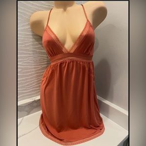 Victoria Secret Apricot Chemise/Gown Small Adjustable Gown Lightweight Racerback